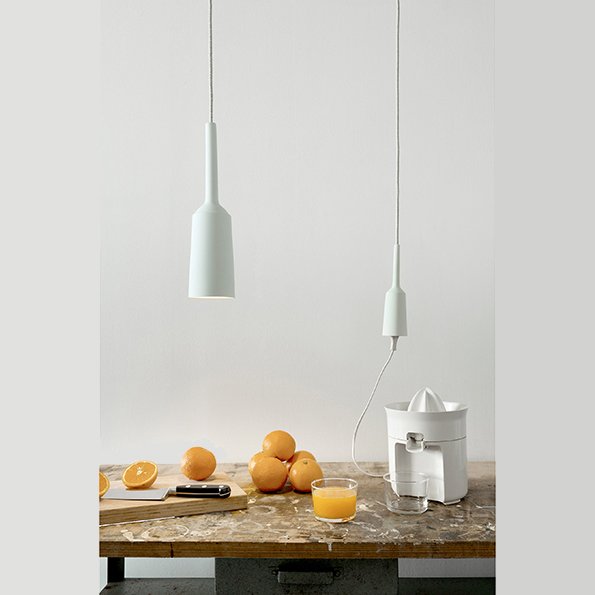 Lamp and Socket von Studio Lotte Douwes